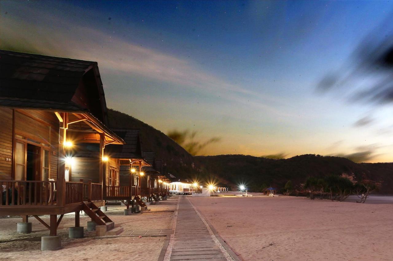 Azana Essence Villa Tabitha Lombok Bumbang Buitenkant foto