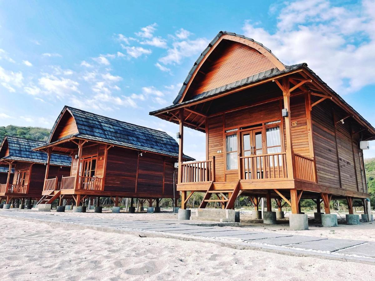 Azana Essence Villa Tabitha Lombok Bumbang Buitenkant foto