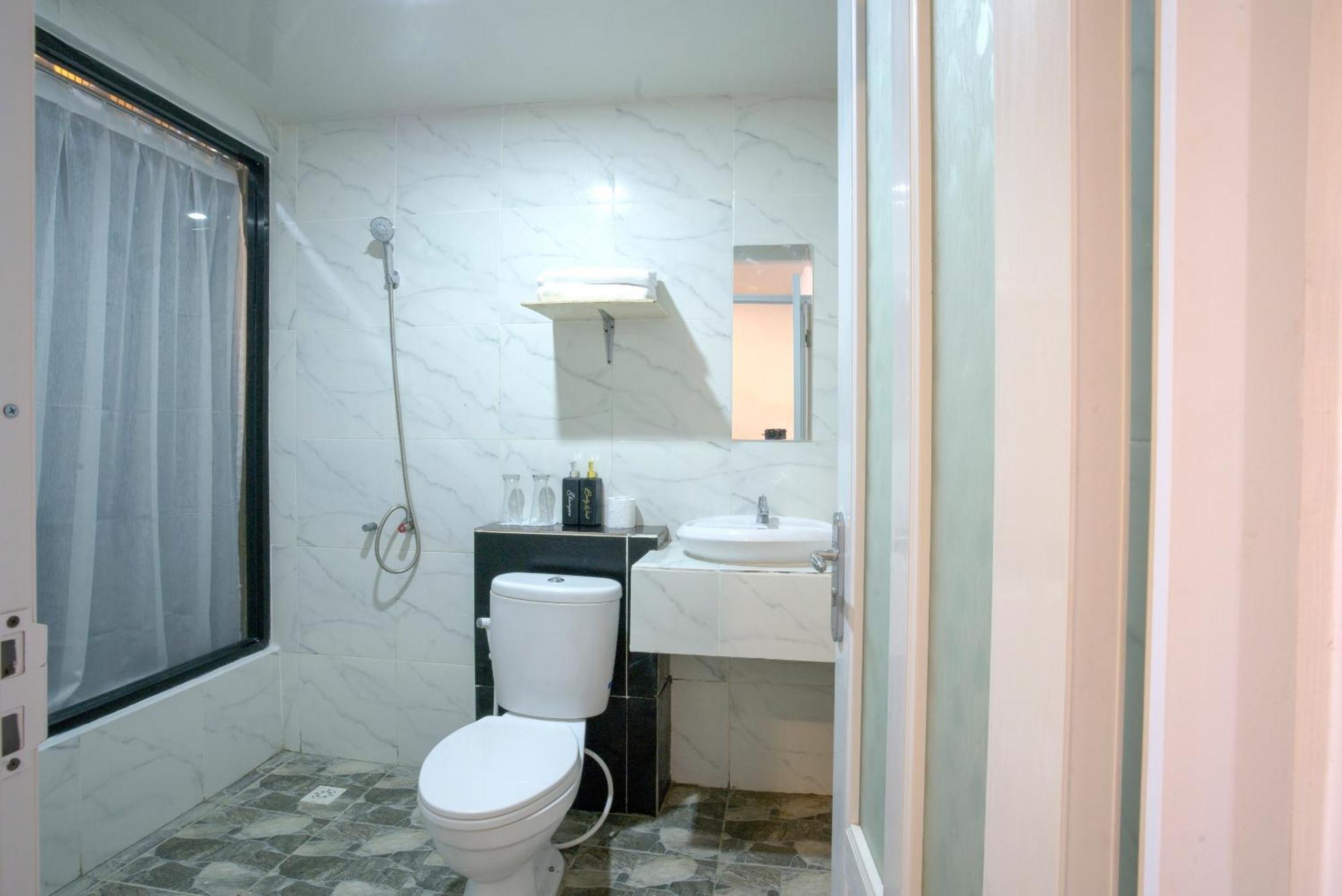 Azana Essence Villa Tabitha Lombok Bumbang Buitenkant foto