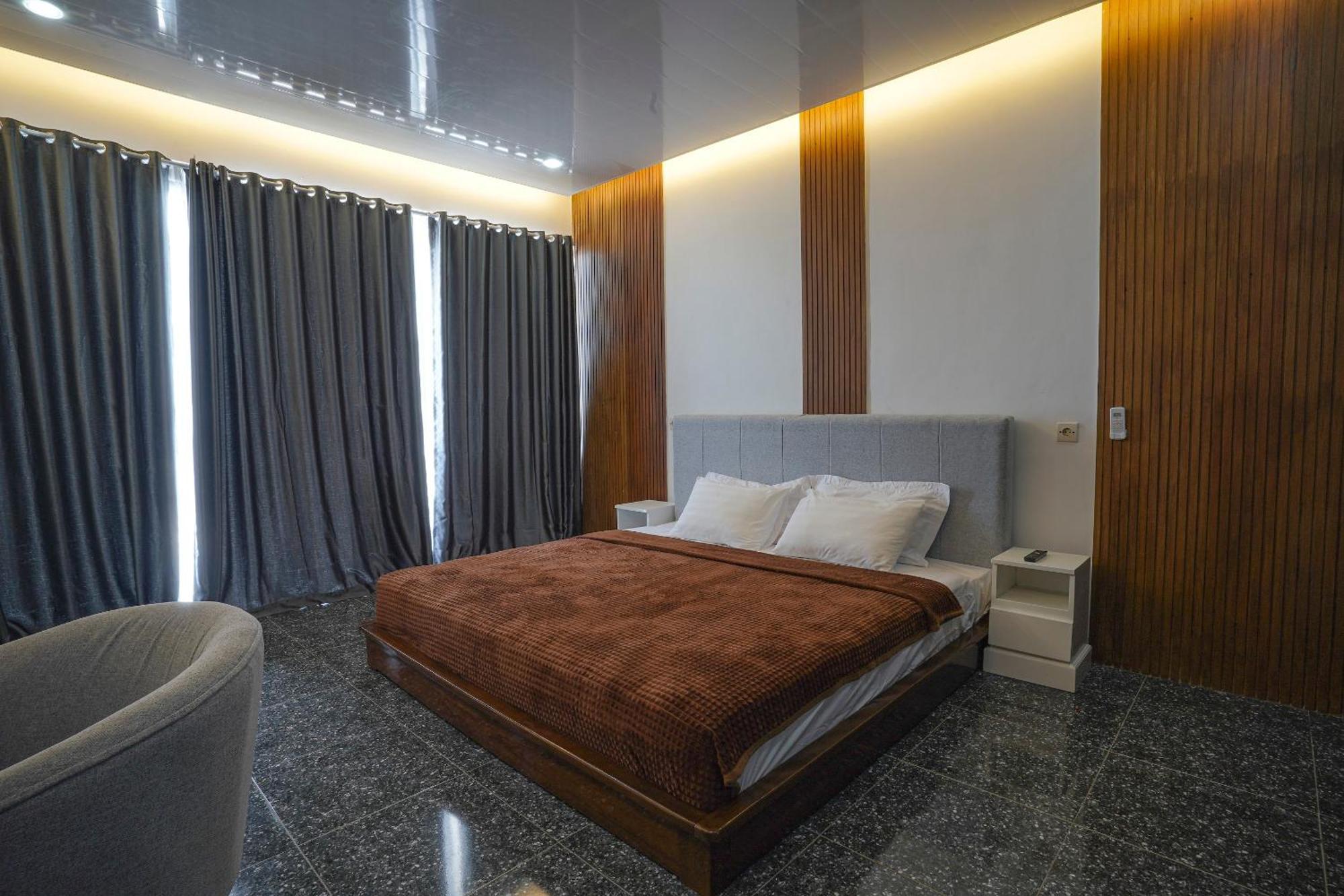 Azana Essence Villa Tabitha Lombok Bumbang Buitenkant foto